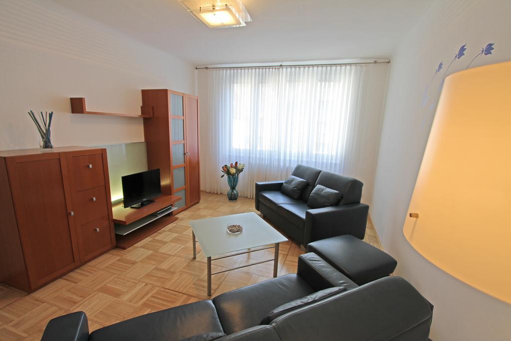 Top Location Vienna Marc Aurel Bilik gambar